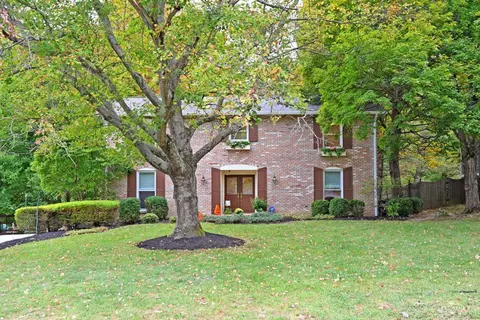 6058 Stirrup Rd, Cincinnati, OH 45244 photo 3