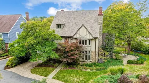 1 Madison Ln, Cincinnati, OH 45208