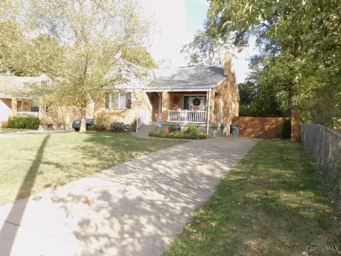 5934 Torrington Ct, Cincinnati, OH 45248