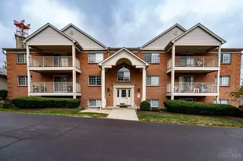 5765 Cheviot Rd #3B, Cincinnati, OH 45247