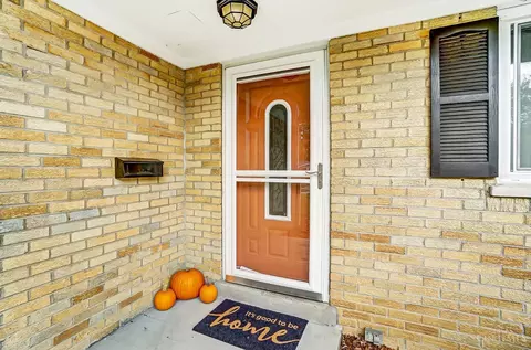 Exterior - 5968 Wayside Ct, Cincinnati, OH 45230 photo 4 of 17