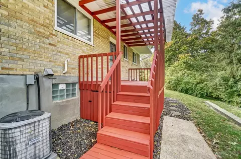 Exterior - 5968 Wayside Ct, Cincinnati, OH 45230 photo 8 of 17