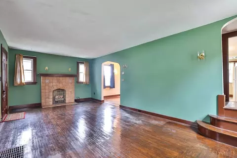 3621 Darwin Ave, Cheviot, OH 45211 photo 5