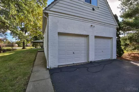 910 Hill Ln, Springfield Twp, OH 45224 photo 33