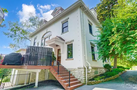 Exterior - 952 Marion Ave, Cincinnati, OH 45229 photo 9 of 13