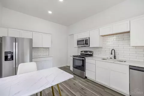 3577 Wilson Ave, Cincinnati, OH 45229 photo 21