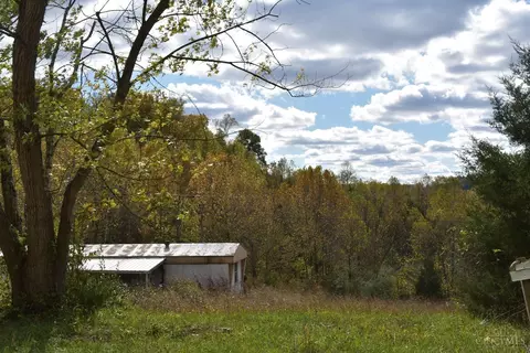 2250 Cedar Chapel Rd, Hillsboro, OH 45133