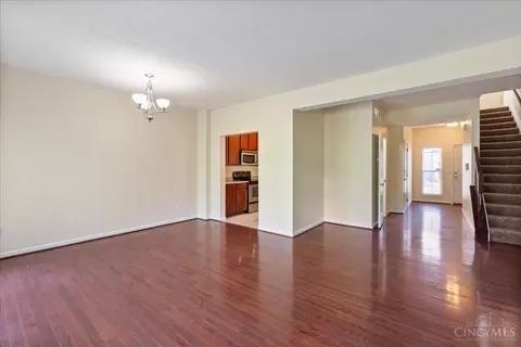 Living - 2444 Elderberry Ct, Cincinnati, OH 45239 photo 4 of 4