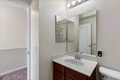 Bath - 2444 Elderberry Ct, Cincinnati, OH 45239 photo 5 of 5