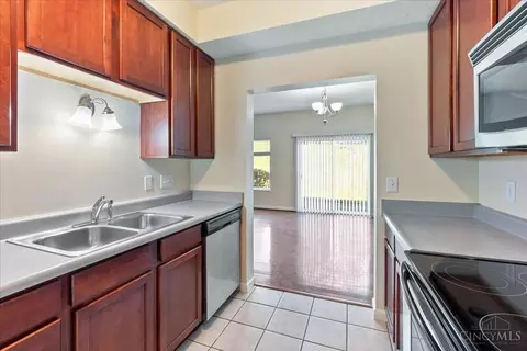 Kitchen - 2444 Elderberry Ct, Cincinnati, OH 45239 photo 3 of 3