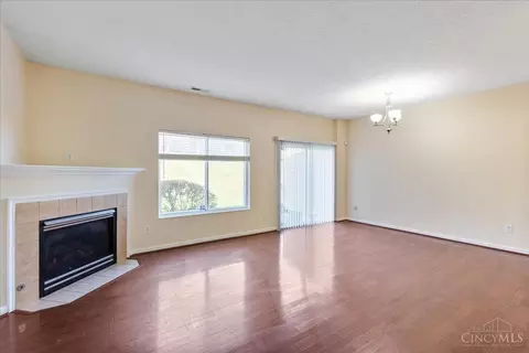 Living - 2444 Elderberry Ct, Cincinnati, OH 45239 photo 1 of 4