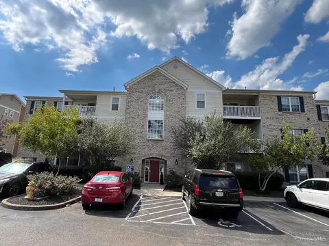 5473 Michelles Oak Ct #E, Cincinnati, OH 45248