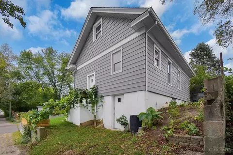 Exterior - 209 Davis St, Lockland, OH 45215 photo 4 of 5