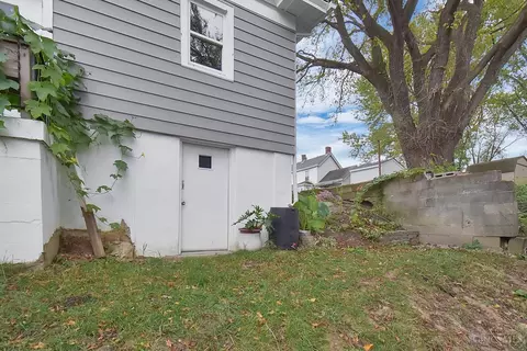 Exterior - 209 Davis St, Lockland, OH 45215 photo 3 of 5