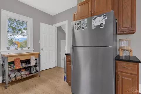 Kitchen - 209 Davis St, Lockland, OH 45215 photo 3 of 4