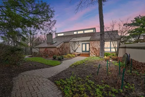 701 Reisling Knl, Cincinnati, OH 45226