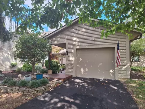 15 Whitewater Way, Milford, OH 45150