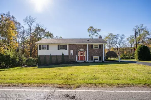 10681 Carolina Trace Rd, Harrison, OH 45030