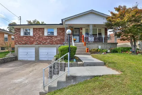 407 Viscount Dr, Cincinnati, OH 45238