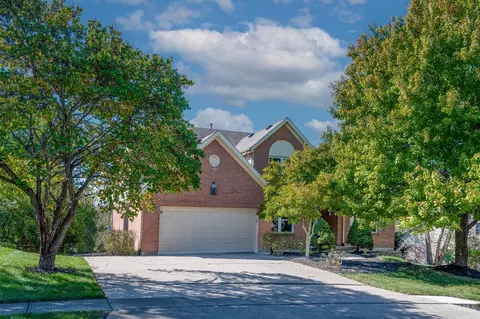 825 Abbot Dr, Fairfield, OH 45014