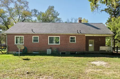 Exterior - 8238 Forest Rd, Cincinnati, OH 45255 photo 8 of 8