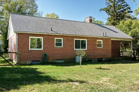Exterior - 8238 Forest Rd, Cincinnati, OH 45255 photo 7 of 8