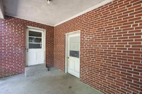 Exterior - 8238 Forest Rd, Cincinnati, OH 45255 photo 4 of 8
