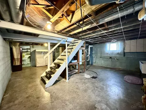Other - 194 W Crest Dr, Reading, OH 45215 photo 2 of 7