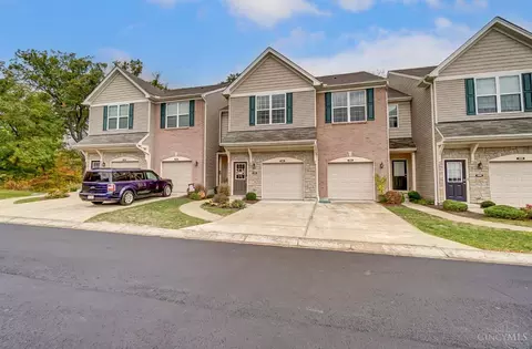 Exterior - 1032 Misty Stream Dr, Cincinnati, OH 45231 photo 2 of 7