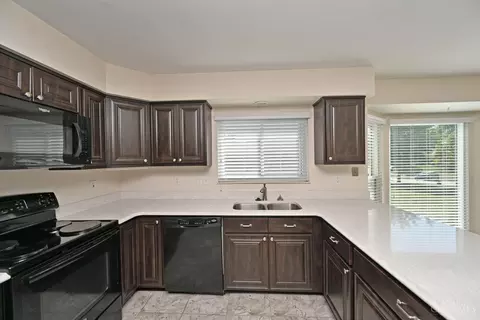 441 Ashworth Ct, Cincinnati, OH 45255 photo 14