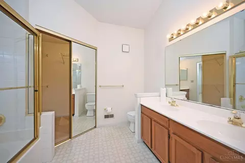 441 Ashworth Ct, Cincinnati, OH 45255 photo 33