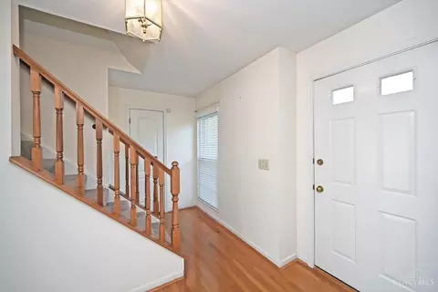 441 Ashworth Ct, Cincinnati, OH 45255 photo 4