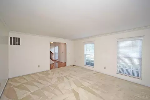 441 Ashworth Ct, Cincinnati, OH 45255 photo 7