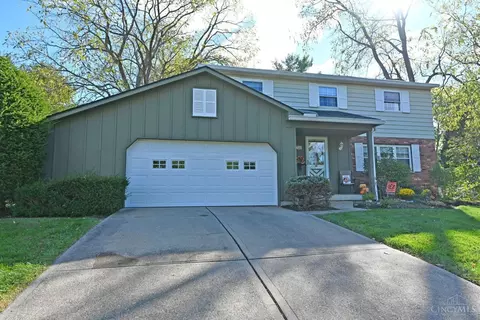 768 Pickwick Dr, Cincinnati, OH 45255 photo 3