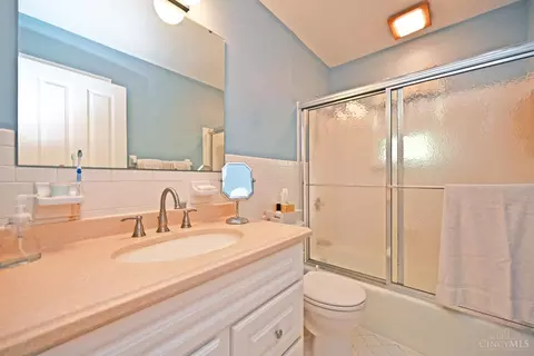 768 Pickwick Dr, Cincinnati, OH 45255 photo 29