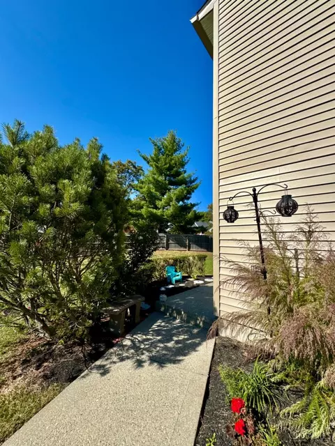 10 Johnny Appleseed Ct #50, Cincinnati, OH 45255