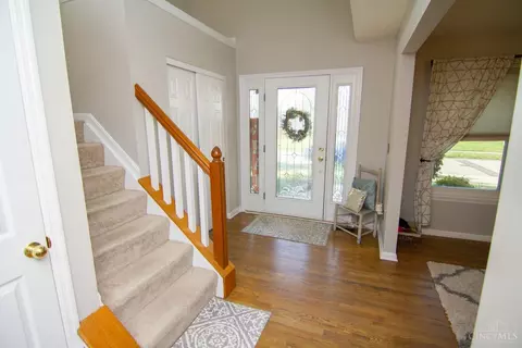Entry Way - 96 Fawn Dr, Harrison, OH 45030 photo 2 of 3
