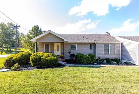 3511 Sandal Ln, Cincinnati, OH 45248