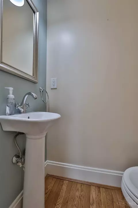 2917 Utopia Pl, Cincinnati, OH 45208 photo 18