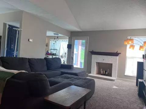 Living - 133 Eagleview Way, Reading, OH 45215 photo 3 of 6