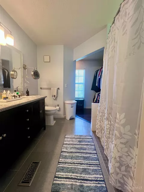 Bath - 133 Eagleview Way, Reading, OH 45215 photo 2 of 3