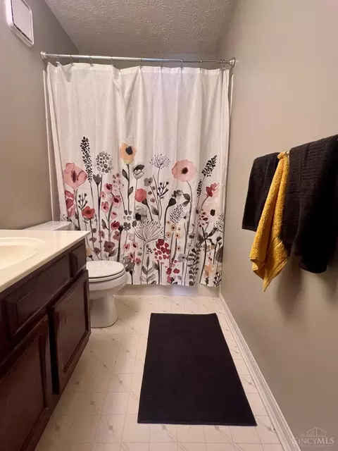 Bath - 133 Eagleview Way, Reading, OH 45215 photo 3 of 3