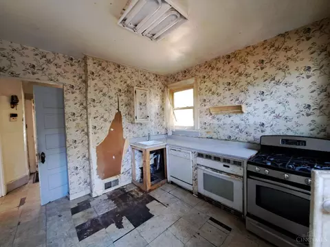 4840 Rapid Run Rd, Cincinnati, OH 45238 photo 10