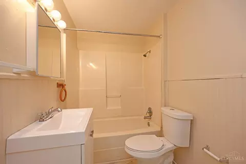 6339 Hillside Ave, Cincinnati, OH 45233 photo 17
