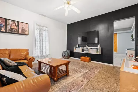 401 Broadway St, Blanchester, OH 45107 photo 5