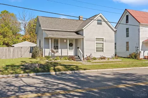 401 Broadway St, Blanchester, OH 45107 photo 2