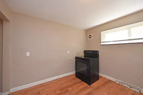 4794 Hardwick Dr, Cincinnati, OH 45238 photo 9