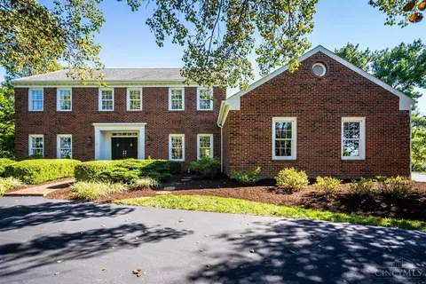 448 Bishopsbridge Dr, Cincinnati, OH 45255