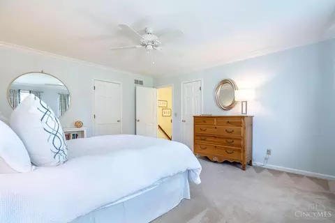 Bedroom - 448 Bishopsbridge Dr, Cincinnati, OH 45255 photo 4 of 9