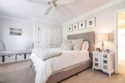 Bedroom - 448 Bishopsbridge Dr, Cincinnati, OH 45255 photo 7 of 9